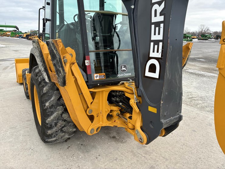 2020-john-deere-2020-image-40