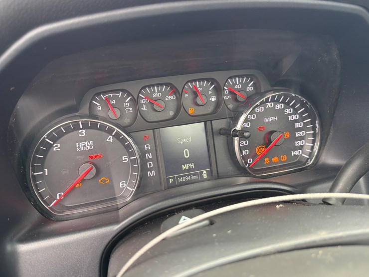 2015-chevrolet-1500-image-16