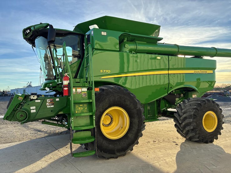 2021-john-deere-s770-image-7