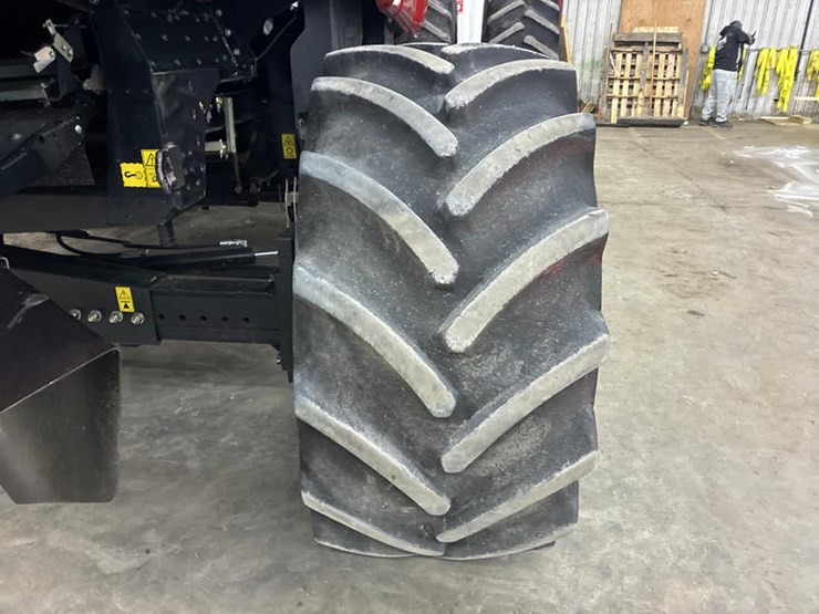 2012-case-ih-7230-image-44