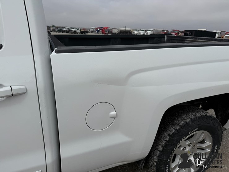 2015-chevrolet-silverado-1500-image-18