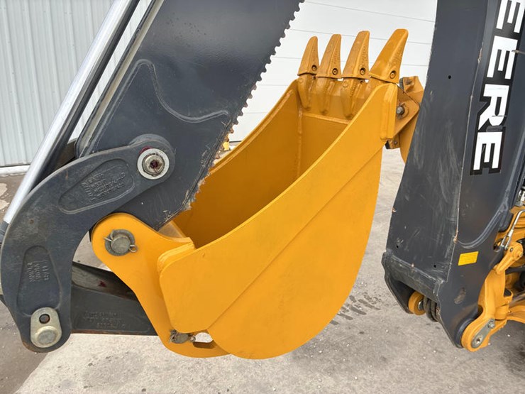 2020-john-deere-2020-image-35