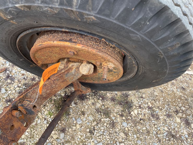 #4257-•-vintage-truck-steer-axle-image-5