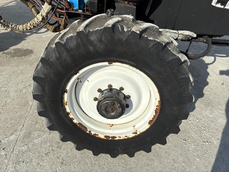 2010-willmar-745-image-45