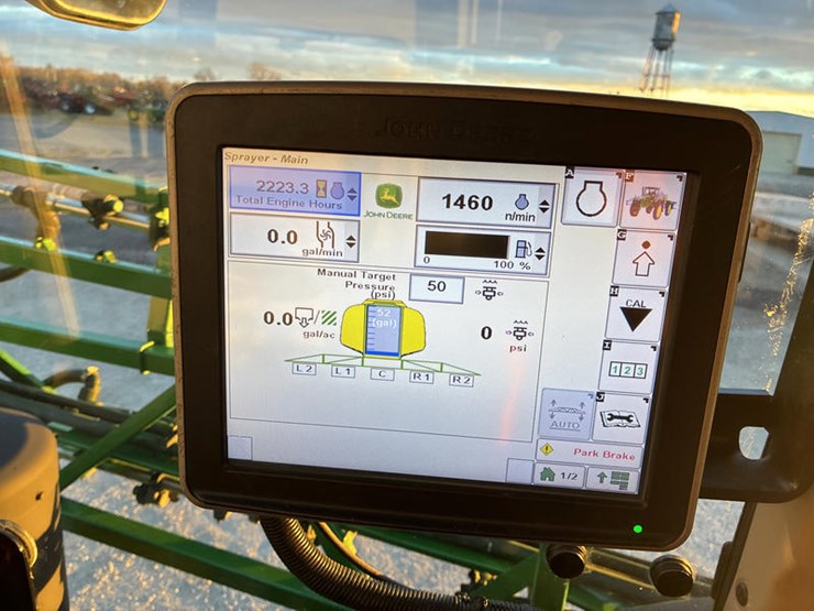 2017-john-deere-r4023-image-90