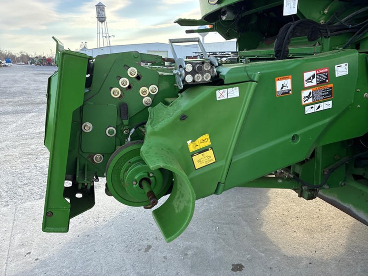2009-john-deere-9570-sts-image-19