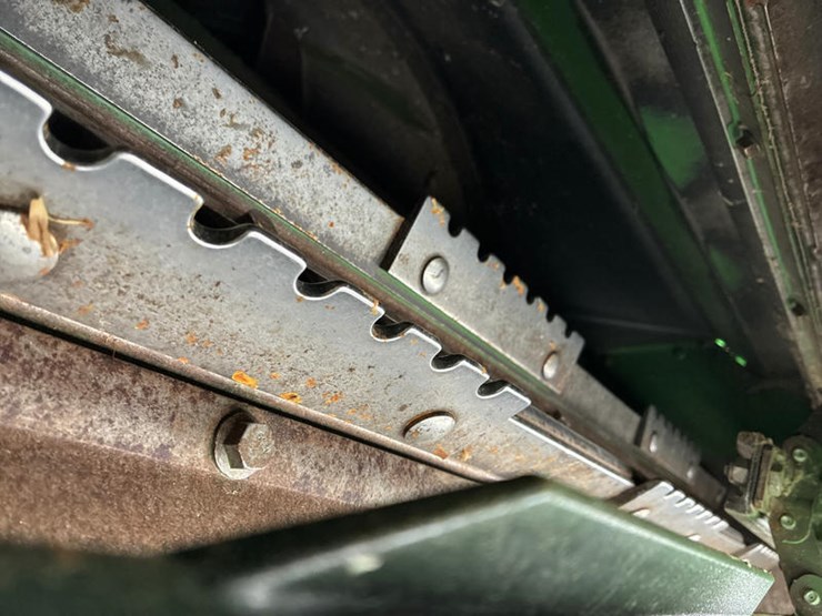 2012-john-deere-s680-image-31