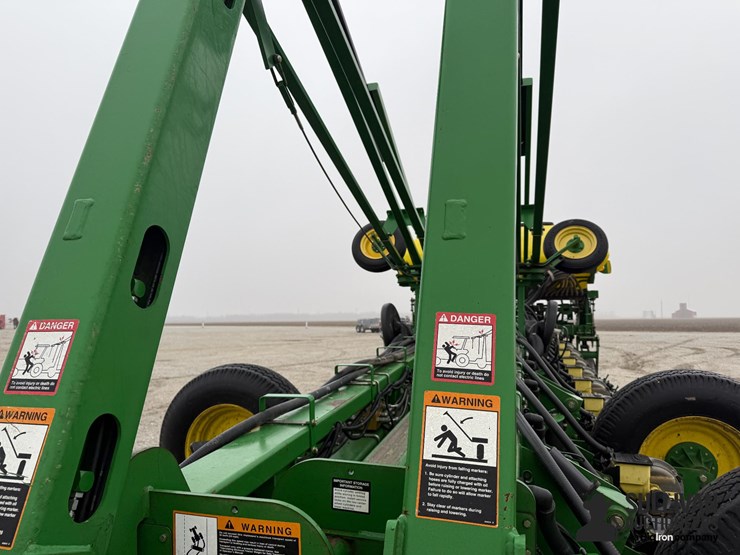 2009-john-deere-1770nt-ccs-image-15