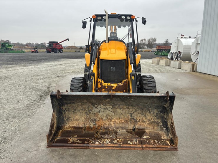 2019-jcb-3cx-image-13