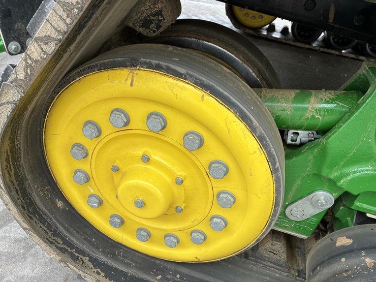 2021-john-deere-8rx-410-image-57