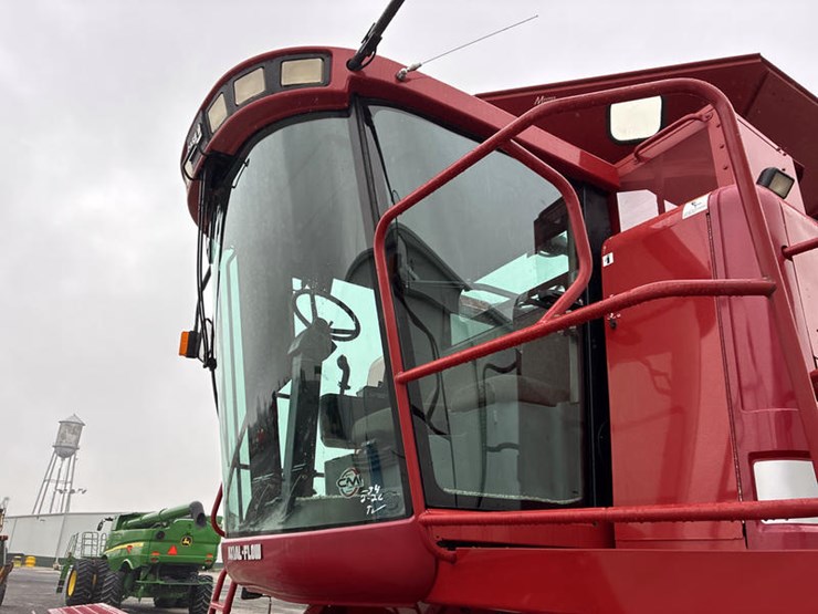 2000-case-ih-2388-image-21