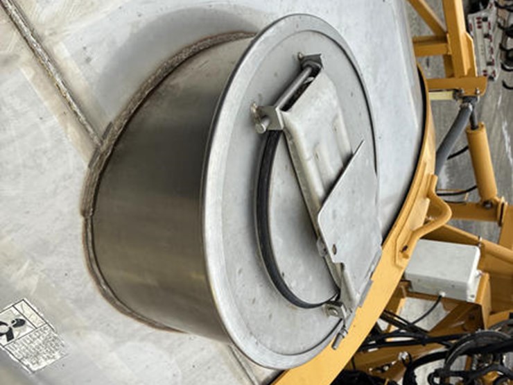 2015-ag-chem-rg1100-image-82