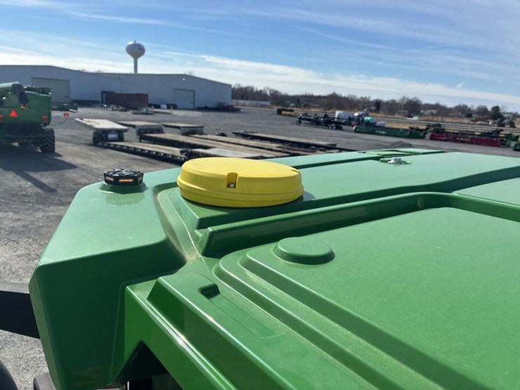 2021-john-deere-8rx-370-image-88