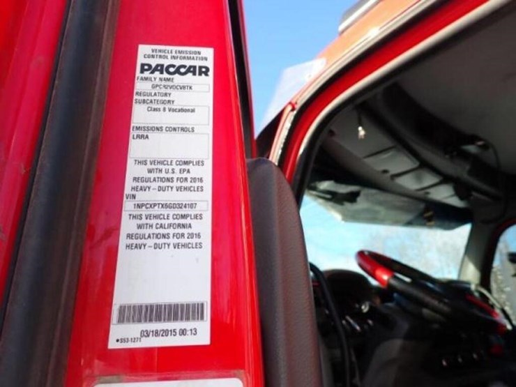 2016-peterbilt-567-image-13