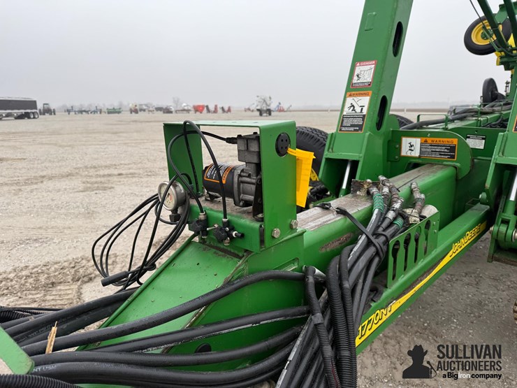 2009-john-deere-1770nt-ccs-image-11
