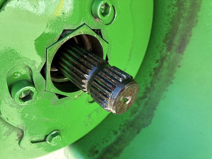 2013-john-deere-s670-image-21