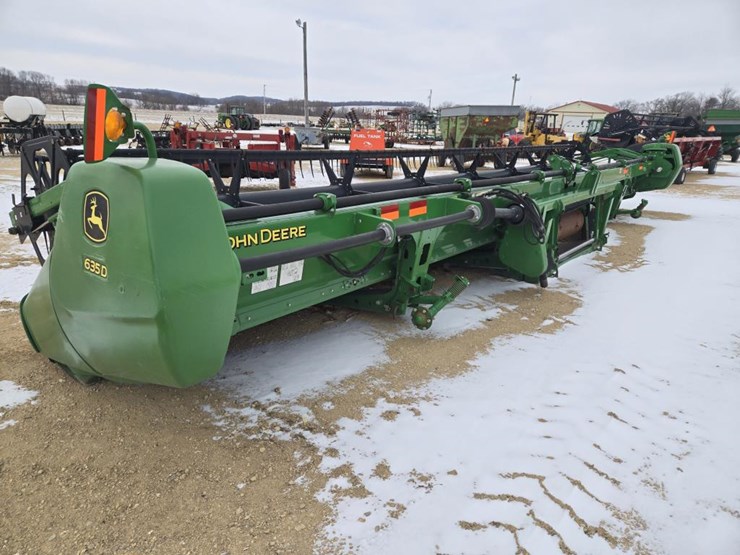 john-deere-635d-image-4