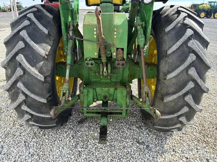 1970-john-deere-4520-image-19
