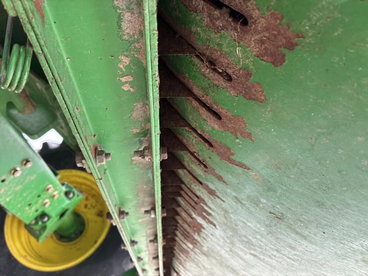 2004-john-deere-9660-sts-image-69