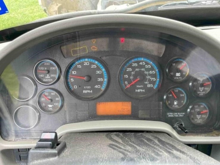 2014-international-durastar-4300-image-56