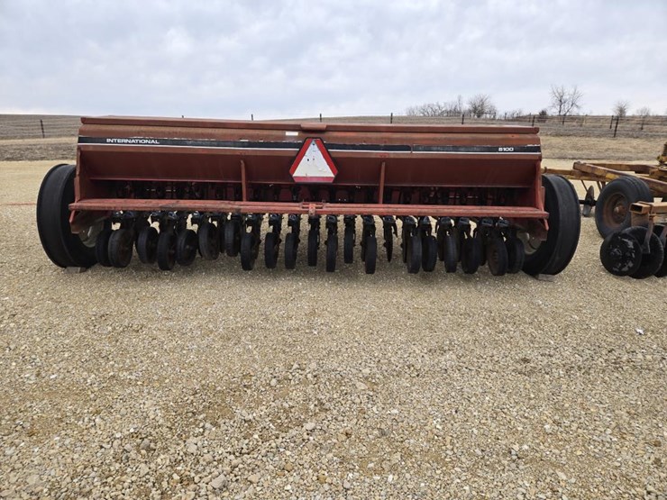 international-5100-image-7