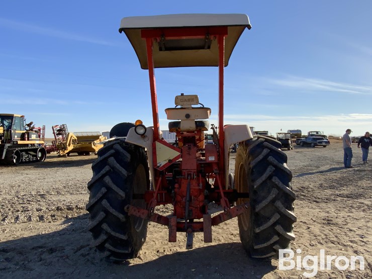 1967-case-830-2wd-tractor-image-6