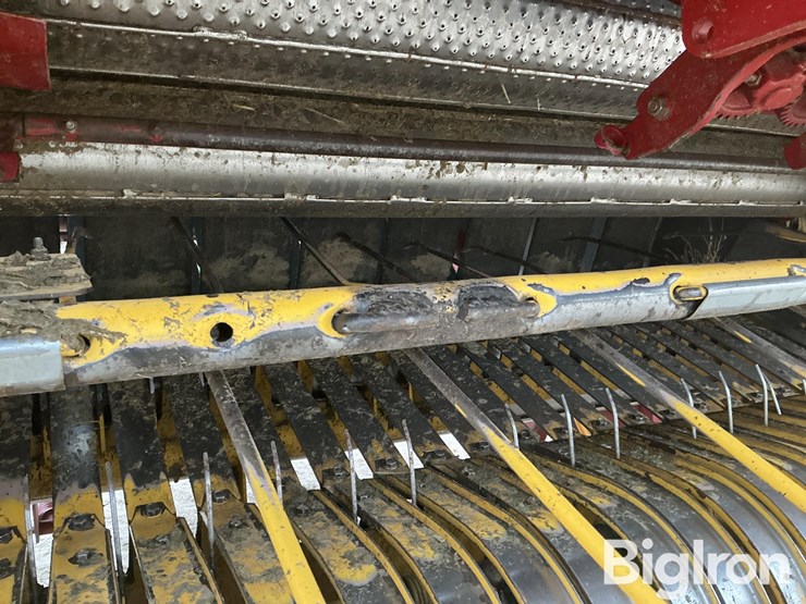 2006-new-holland-br780a-image-16