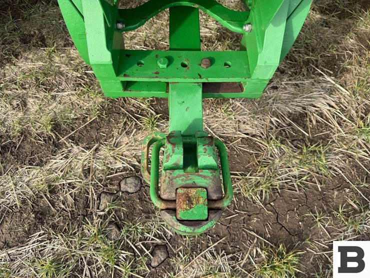 2009-john-deere-8430t-image-33