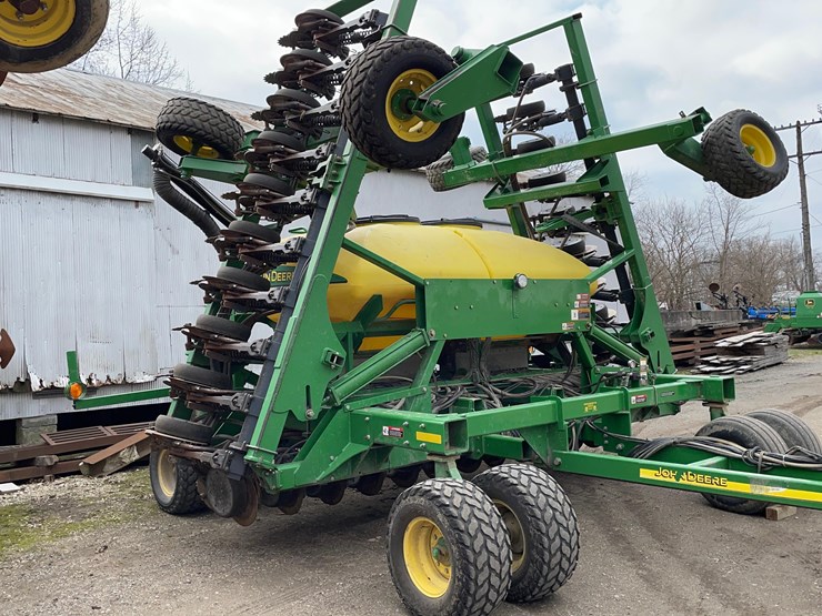 john-deere-1690-image-10