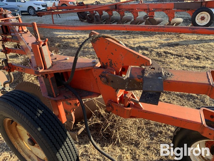 case-7-bottom-plow-image-12