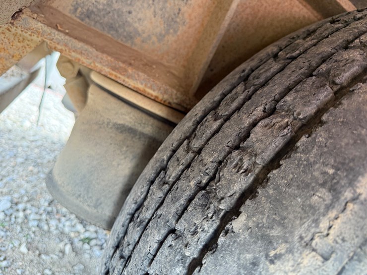 1994-kalyn-siebert-lowboy-image-60