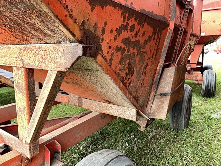 tag-#110,-200-bu-hopper-wagon-image-4