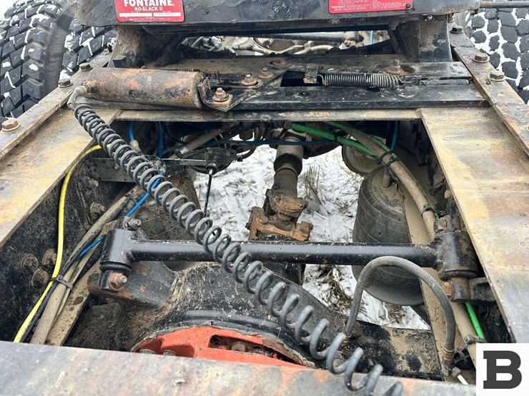 1999-freightliner-fld120-image-63