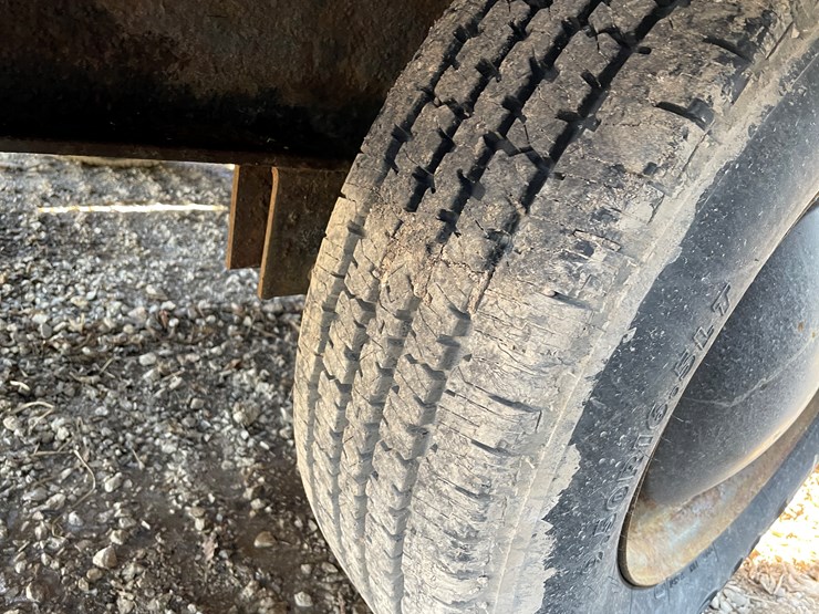 #6060-•-1995-true-line-tandem-axle-equipment-trailer-(has-wi-title)-image-12