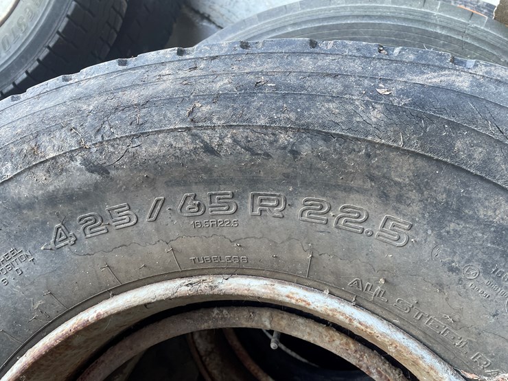 #6026-•-(3)-semi-truck-tires-on-dayton-rims-image-3