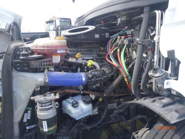 2025-freightliner-cascadia-116-image-8