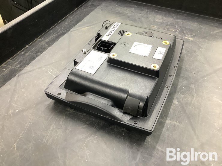 2017-case-ih-700-image-8