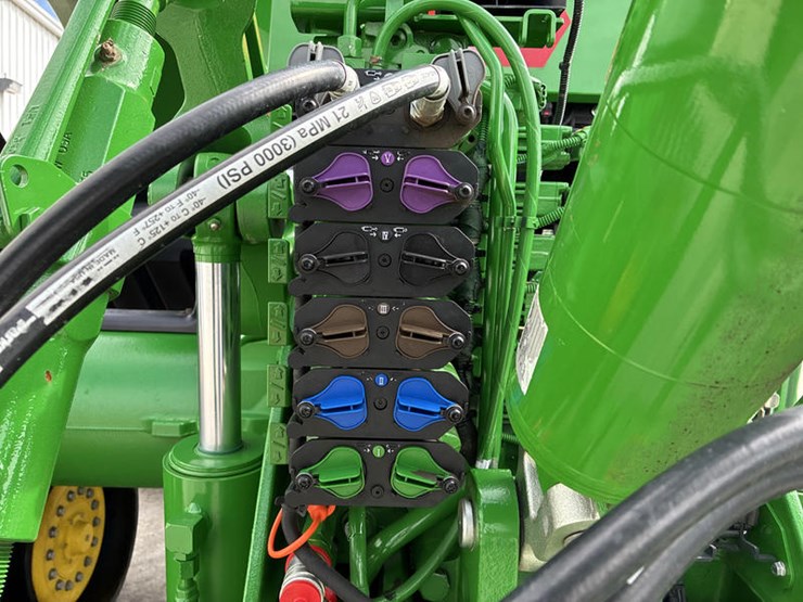 2024-john-deere-8rx-410-image-25