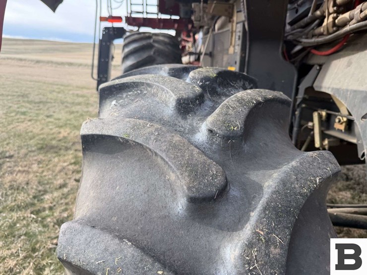 2008-case-ih-7010-image-46