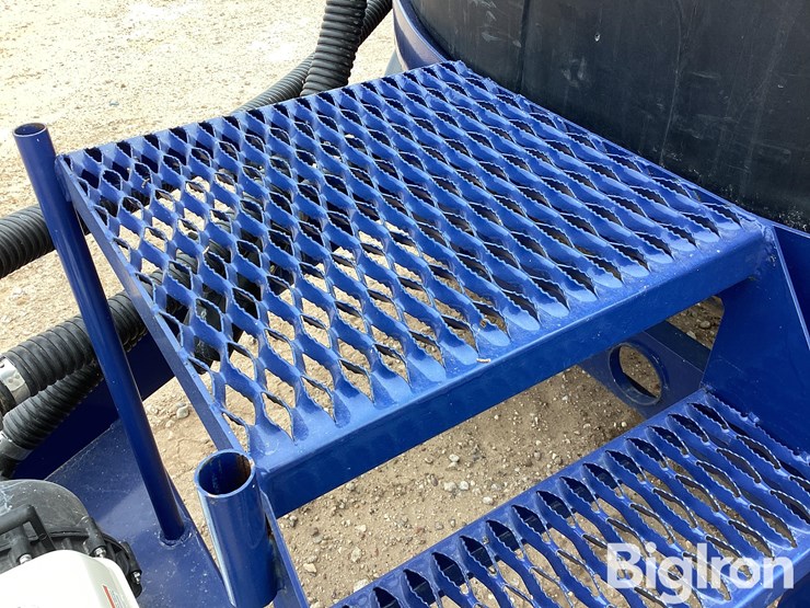 duo-lift-1300-gallon-t/a-nurse-tank-trailer-image-18