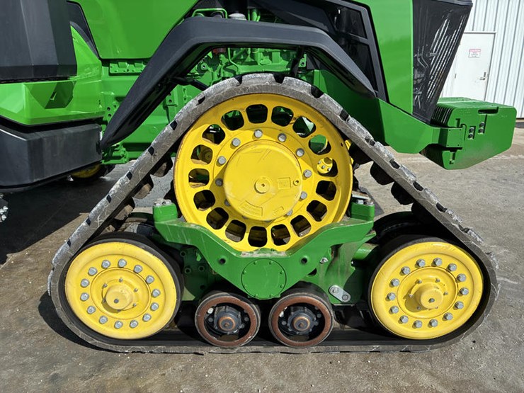 2023-john-deere-8rx-370-image-41