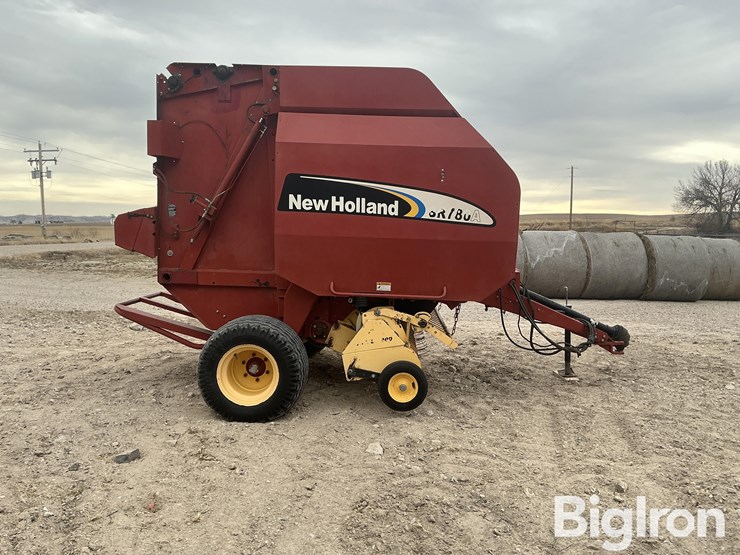 2006-new-holland-br780a-image-4