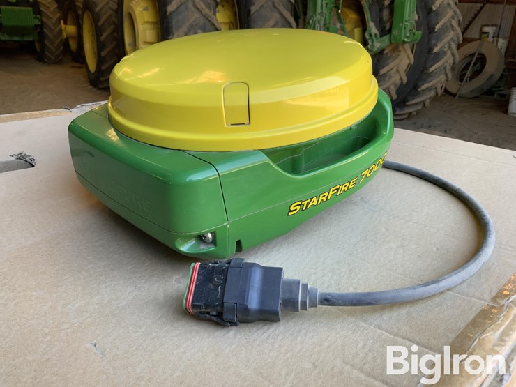 2023-john-deere-7000-image-3