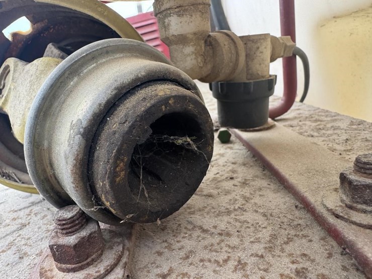 walsh-500-gallon-sprayer-image-11