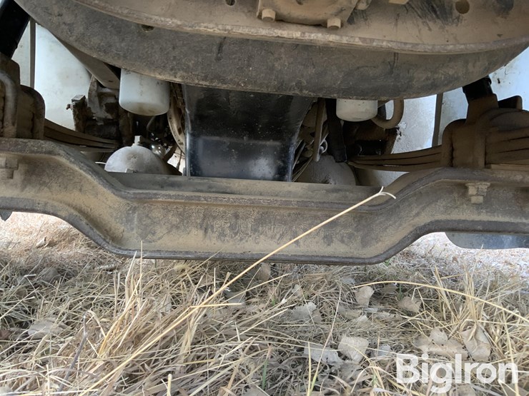 1995-international-8100-image-11