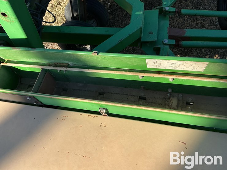 great-plains-solid-stand-24-image-10