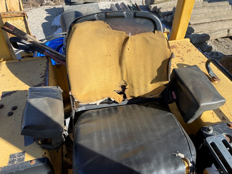 1997-deere-650g-lgp-image-27