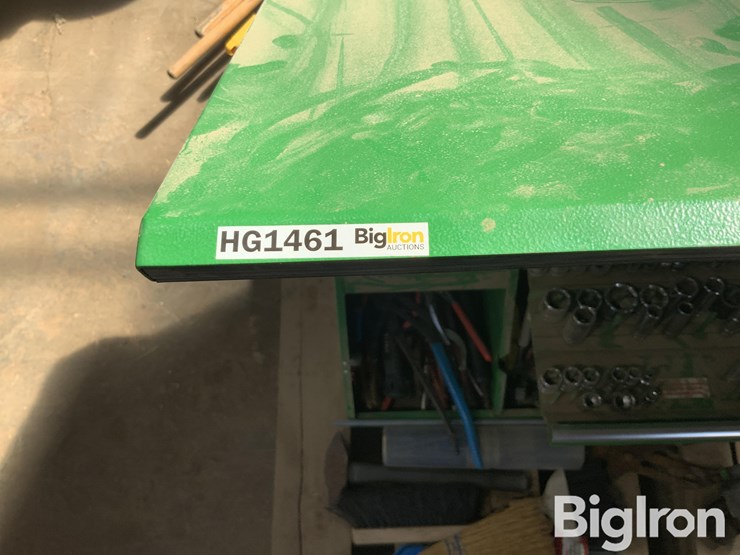 john-deere-toolbox-&-tools-image-17