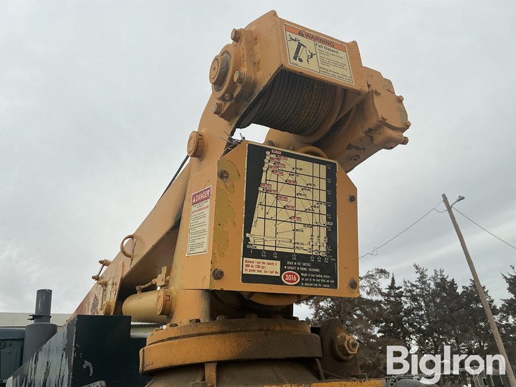 1990-international-8100-image-11