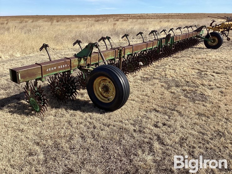 john-deere-30-image-3